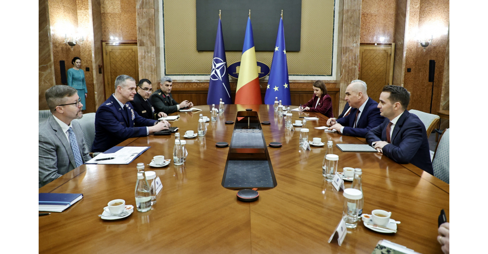 Bolojan și comandantul Suprem al Forțelor Aliate din Europa, întâlnire la Palatul Victoria. Agenda discuțiilor