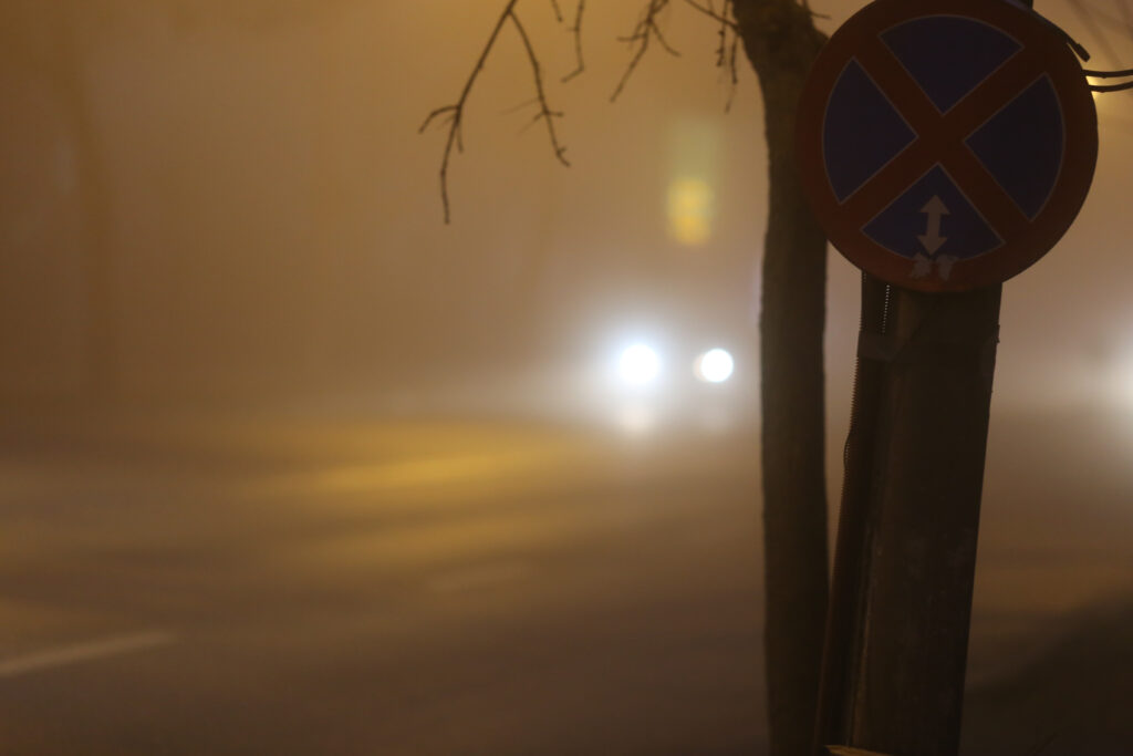 Cod galben de ceață în estul țării