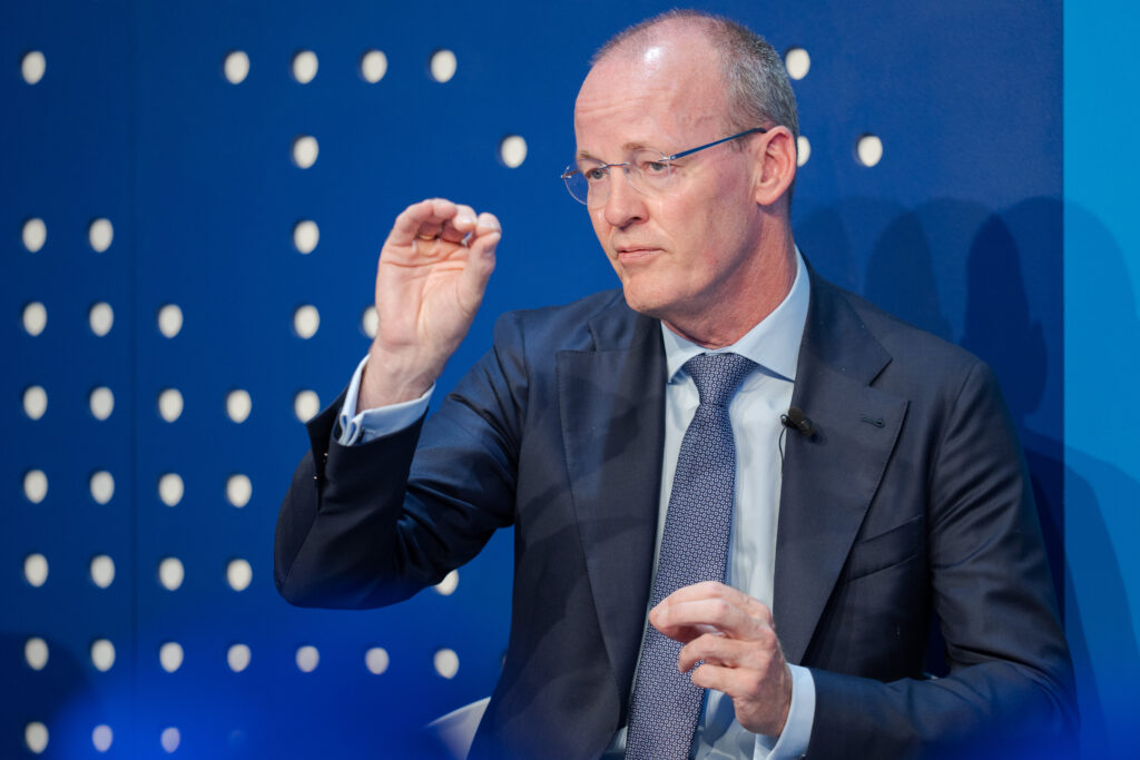 Cursa pentru șefia BCE: Favoritul economiștilor nu e cel mai calificat candidat