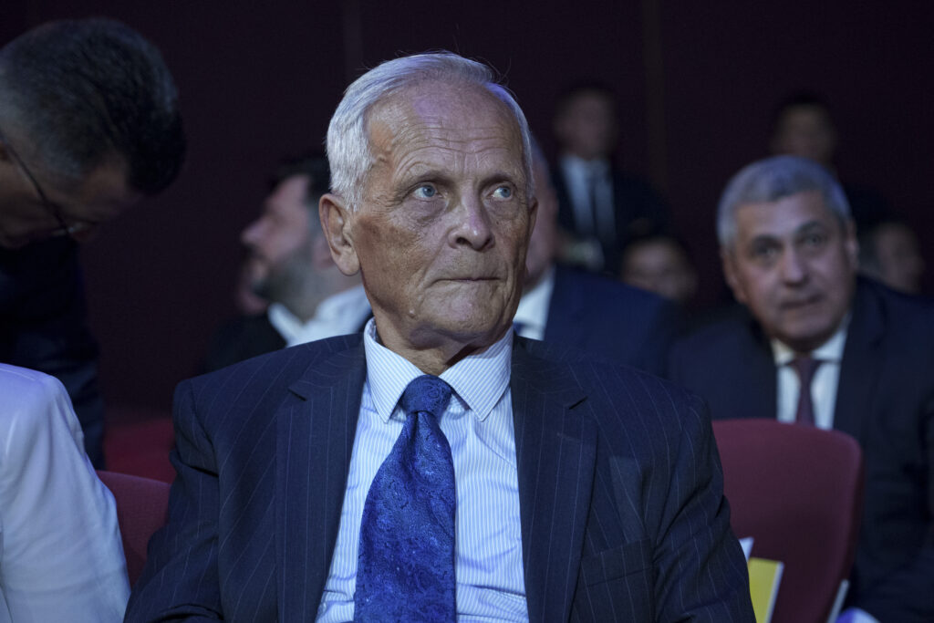 Stolojan: Dacă nu stabilizăm reducerea deficitului în 2026, ne pierdem credibilitatea pe piețe