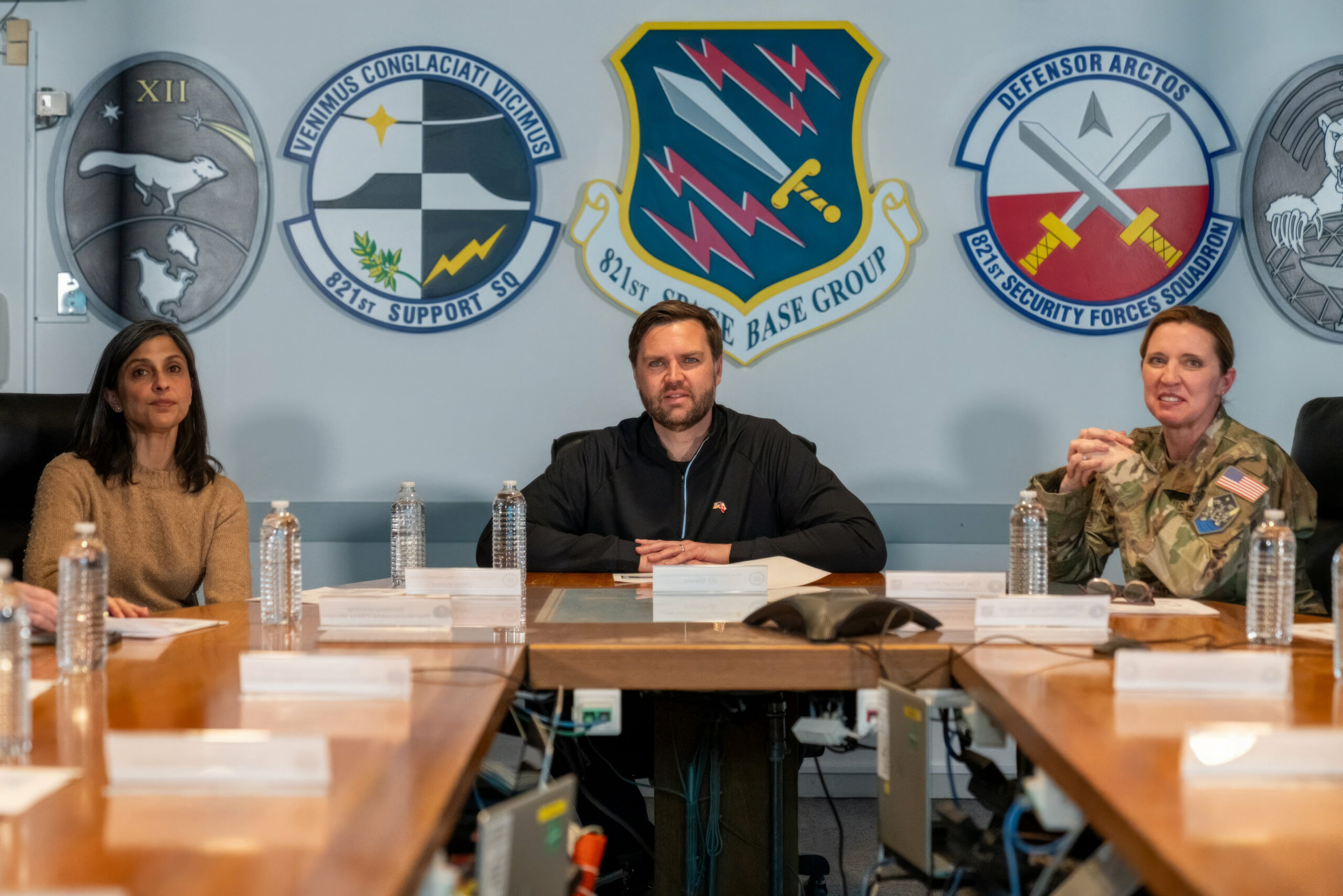 Vance critică Danemarca și Europa pe tema securității Groenlandei