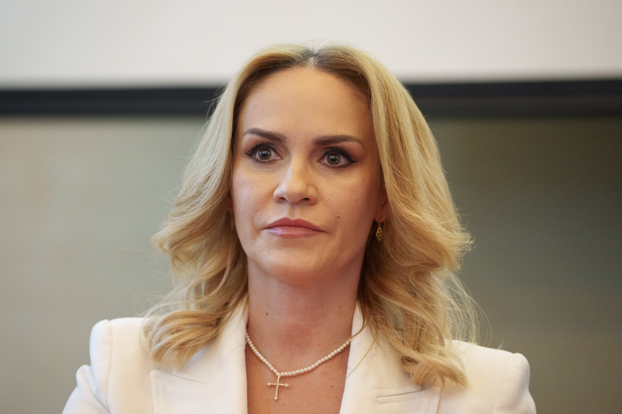 Gabriela Firea critică dublul limbaj al Dreptei