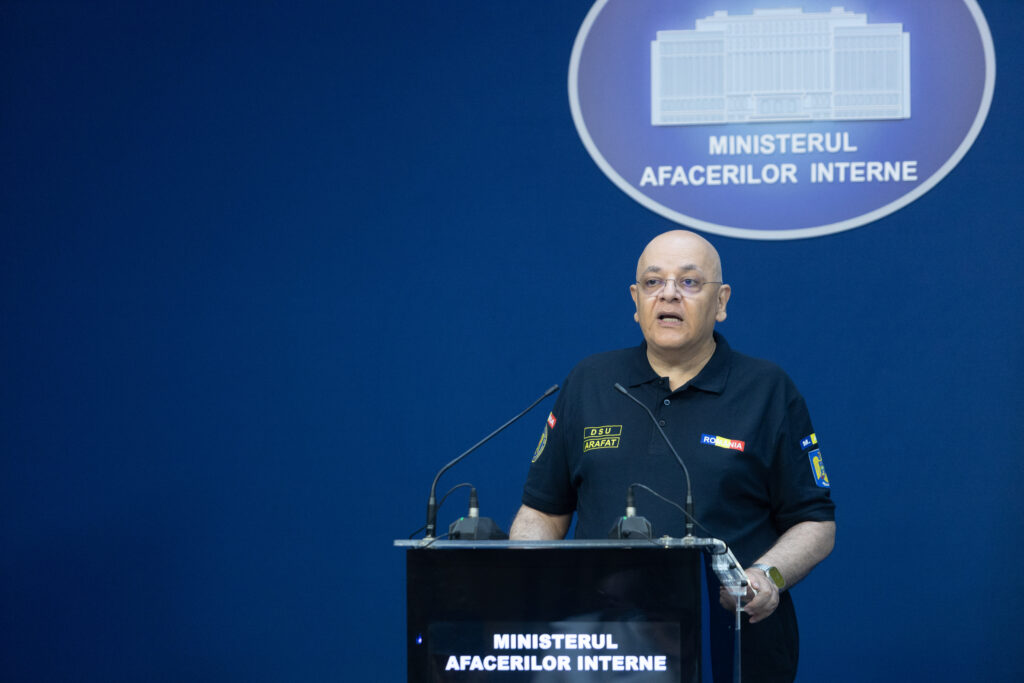 Vreme rea în aproape toată țara: 32 de județe sub Cod Galben, 4 județe sub Cod Portocaliu. Arafat: avertizările vor continua în următoarea perioadă