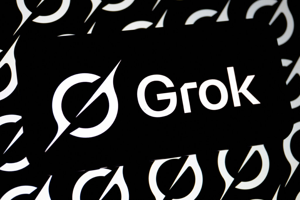 Marea Britanie critică măsurile luate de X în scandalul cauzat de Grok: O insultă la adresa victimelor misoginiei și violenței sexuale