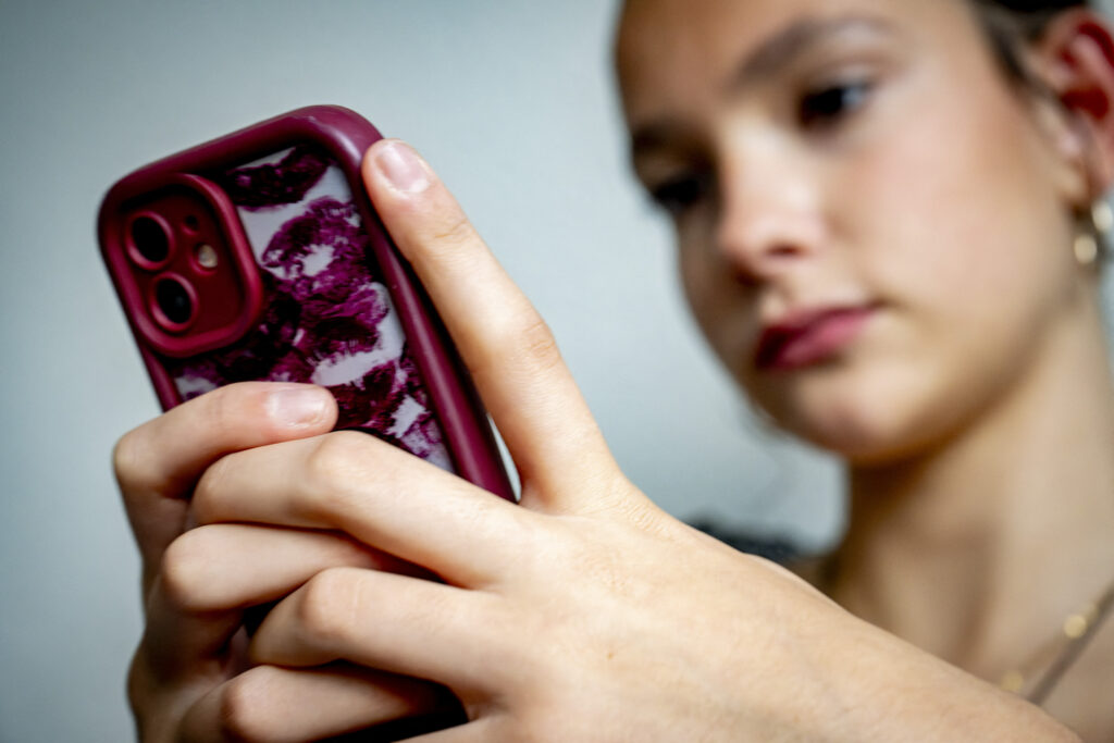 O țară din Europa ia în considerare să interzică rețelele sociale pentru copiii sub 16 ani, după modelul Australiei