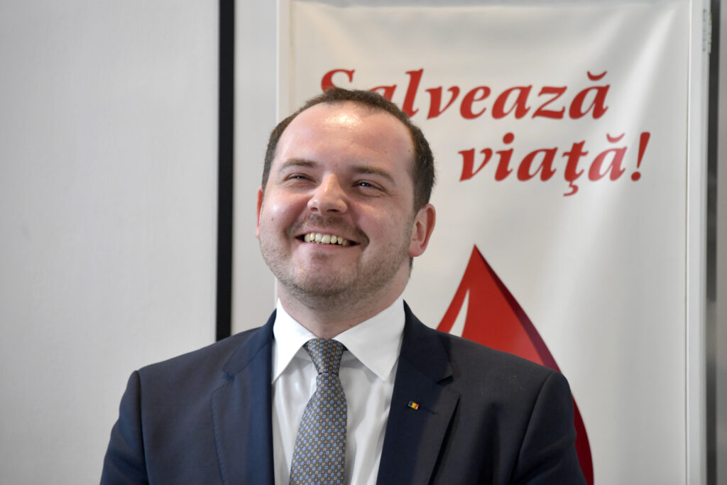 Rogobete: „Nu am dreptul să mă exprim pe cazurile de malpraxis” / „În astfel de situații se aruncă cu noroi în comunitatea medicală”