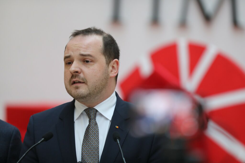 Ministrul Sănătății respinge scenariul tăierilor de salarii și anunță reorganizarea spitalelor pe patru categorii / „Eu nu știu la Ministerul Sănătății, să existe vreun document strategic de tăiere cu 10% a salariilor”