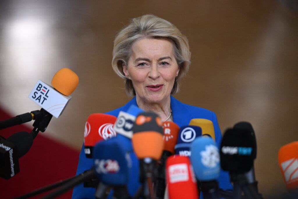 Ursula von der Leyen își exprimă susținerea față de protestele din Iran și condamnă reprimarea violentă a manifestațiilor