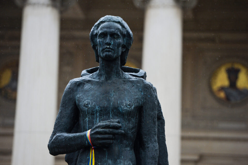 CNSAS: Cum a dat Eminescu de lucru Securității în iunie 1989