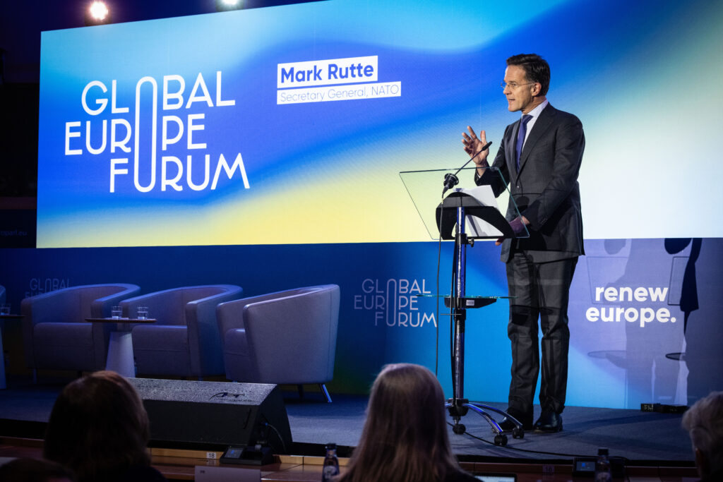 Ucraina, nu Groenlanda, ar trebui să fie prioritatea principală a NATO, spune Rutte: „Este crucială pentru securitatea noastră europeană”