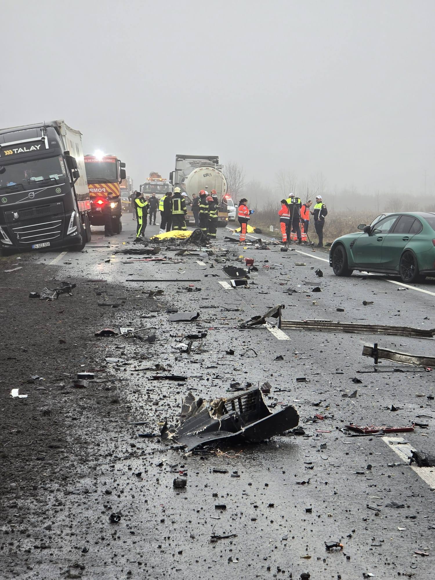 Doctorul spune că starea celor trei fani greci este aproape miraculoasă după ce au supraviețuit.