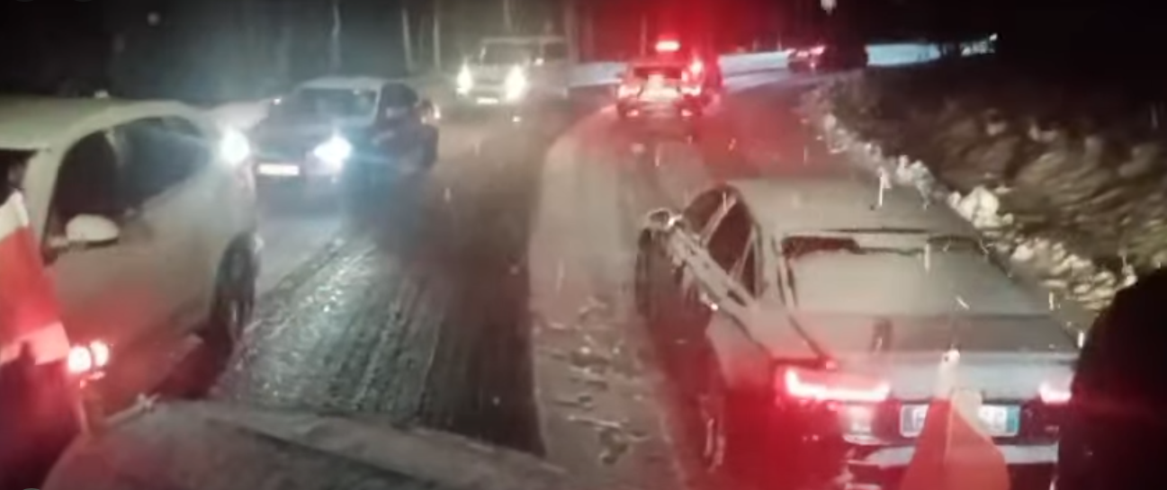 Trafic blocat pe DN 67C, între Novaci și Rânca