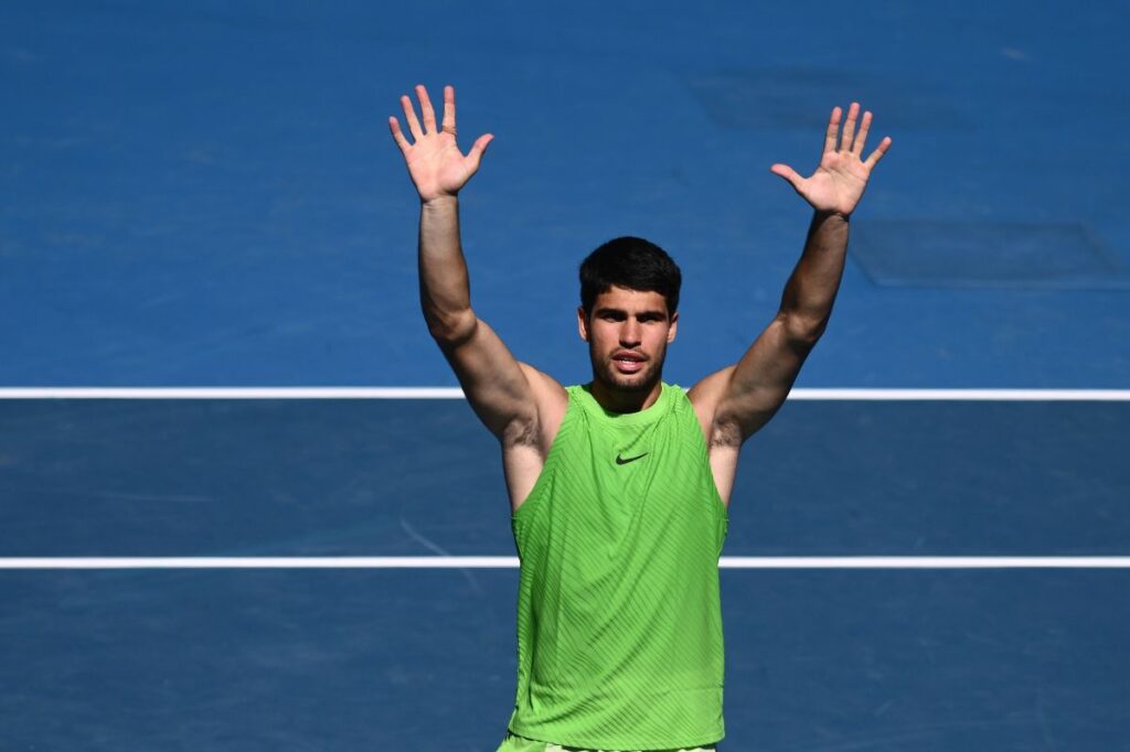 Carlos Alcaraz îl învinge pe De Minaur și ajunge, în premieră, în semifinale la Australian Open