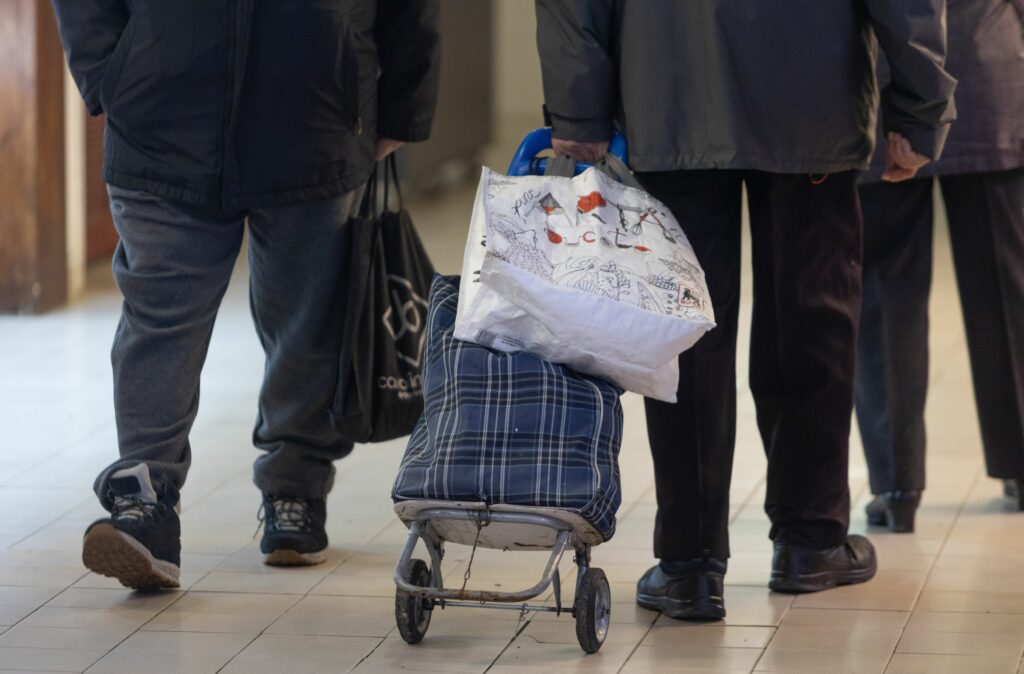 România, prețuri de Europa Centrală, salarii încă de Est. Unde ne aflăm față de vecini