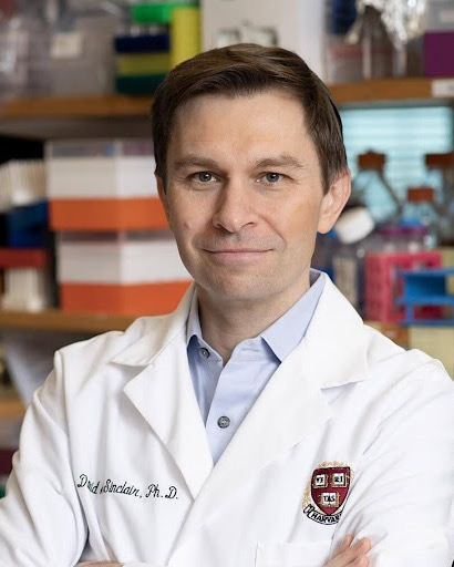 Visul tinereții fără bătrânețe: Primul test pe oameni al unei terapii care ar putea inversa îmbătrânirea