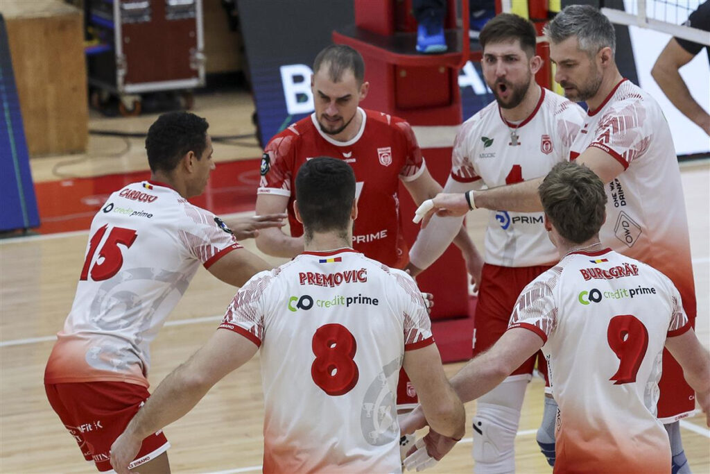 Dinamo București și CSM Arcada Galați, meciuri decisive în cupele europene la volei masculin