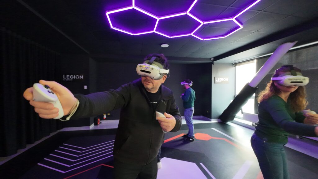 Cum schimbă realitatea virtuală jocurile de tip escape room