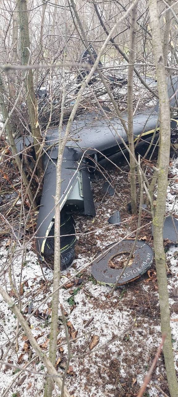 Poza pentru articolul Dronă rusă căzută în grădina unei case din republica Moldova. Reacția MAE de la Chișinău