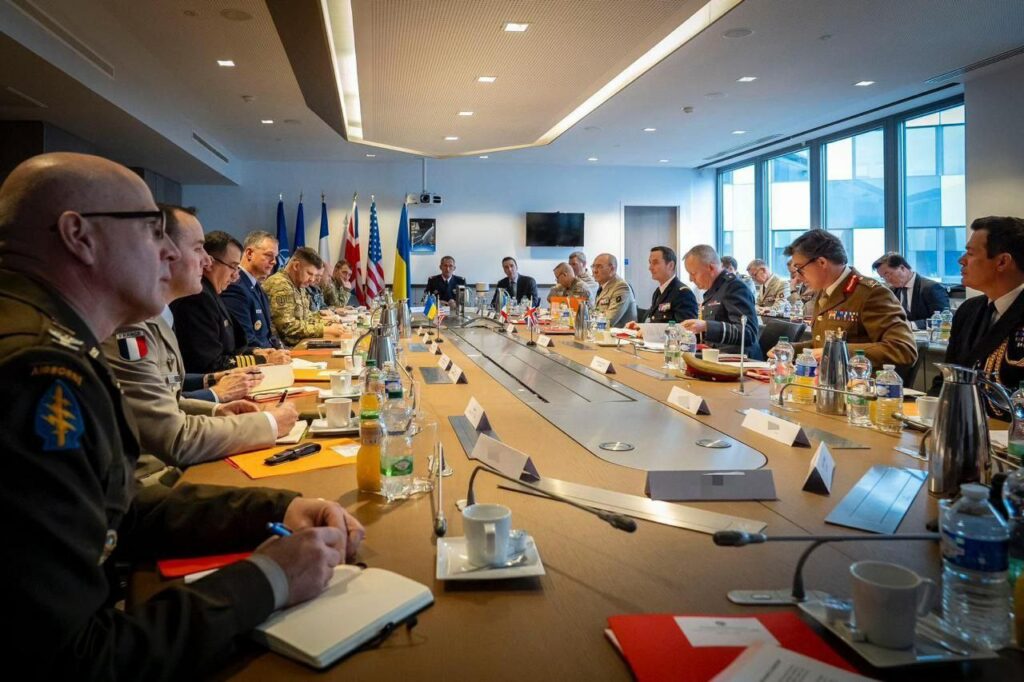 Aliații occidentali discută trimiterea de trupe în Ucraina după război, în așteptarea deciziei SUA