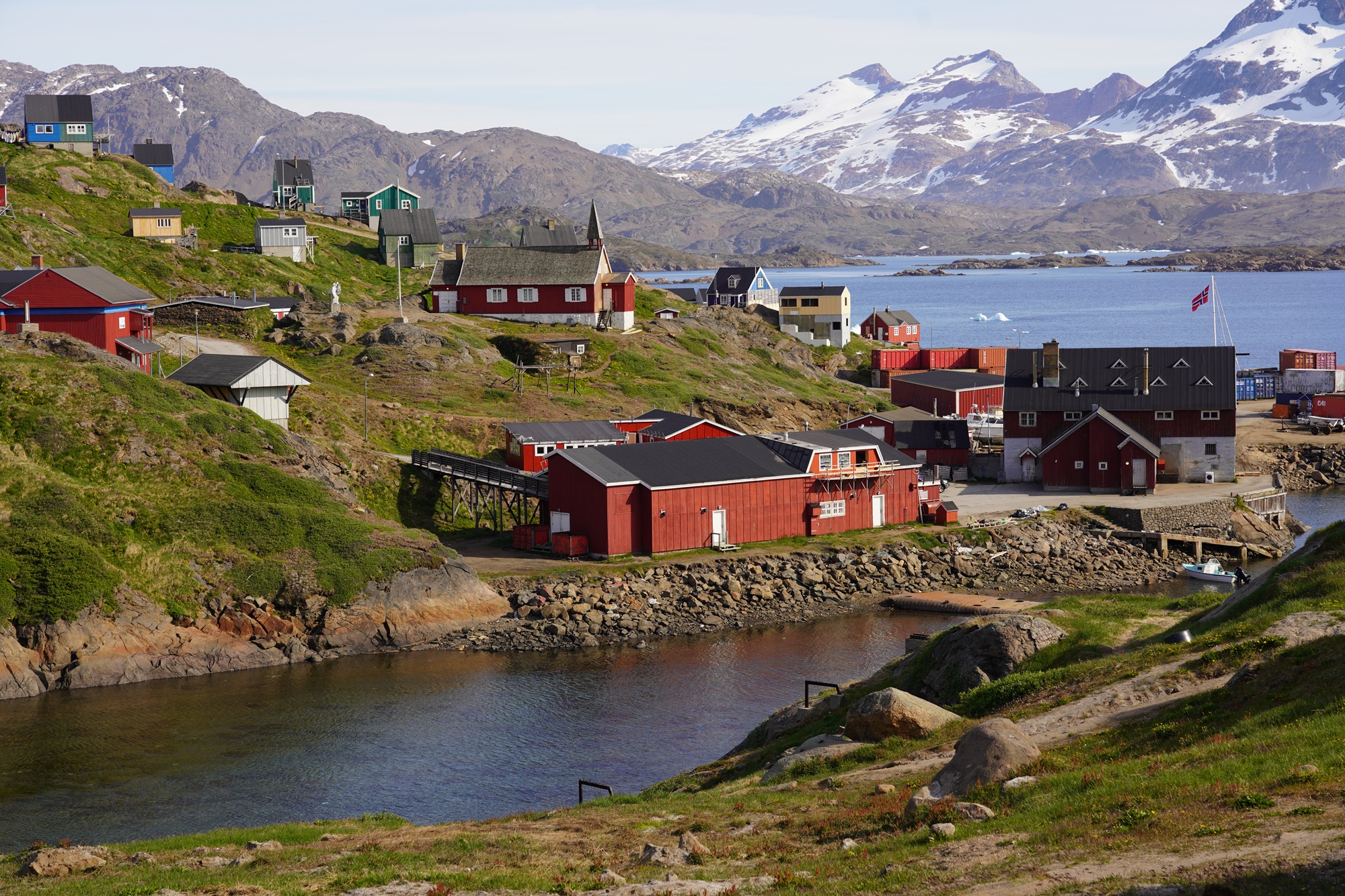 Europa trebuie să îi țină piept lui Trump. Amenințarea care poate distruge NATO