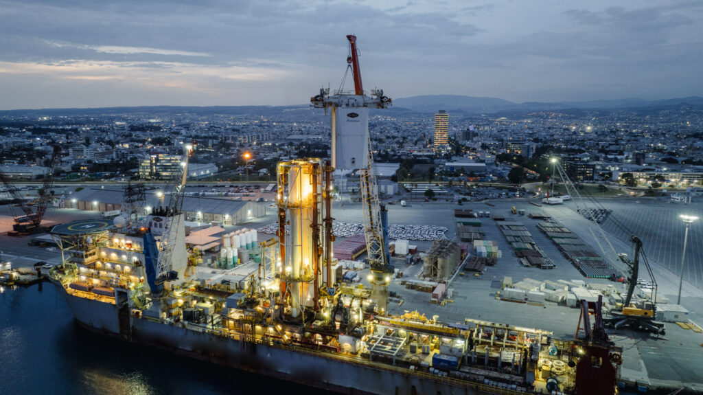 Compania de stat Bulgarian Energy Holding intră, alături de OMV Petrom, în consorțiul de explorare a gazelor Han Asparuh din Marea Neagră