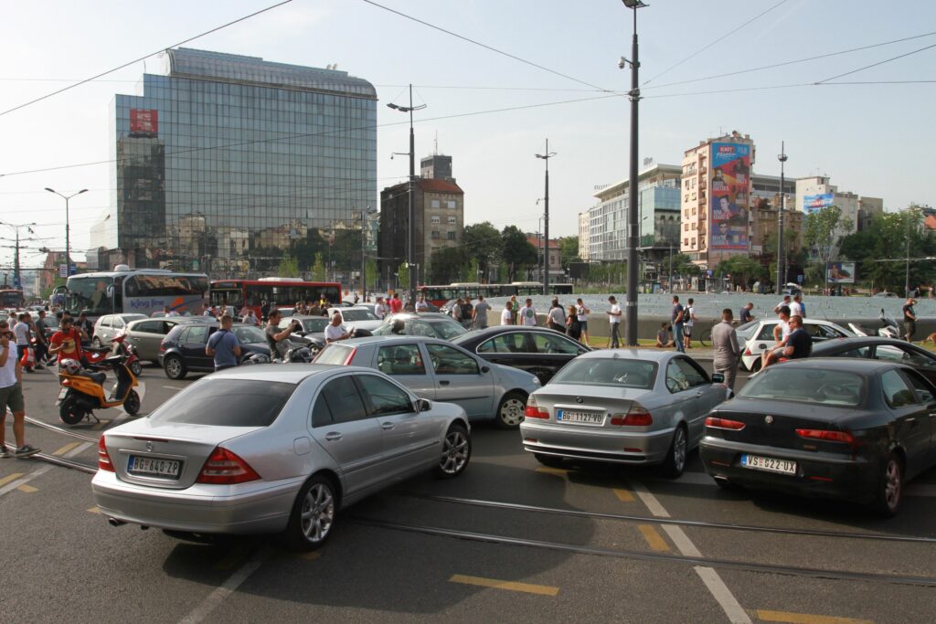 Sistemul „par-impar”, aplicat și în România în perioada comunistă, reapare în discuție într-o capitală europeană din cauza traficului intens