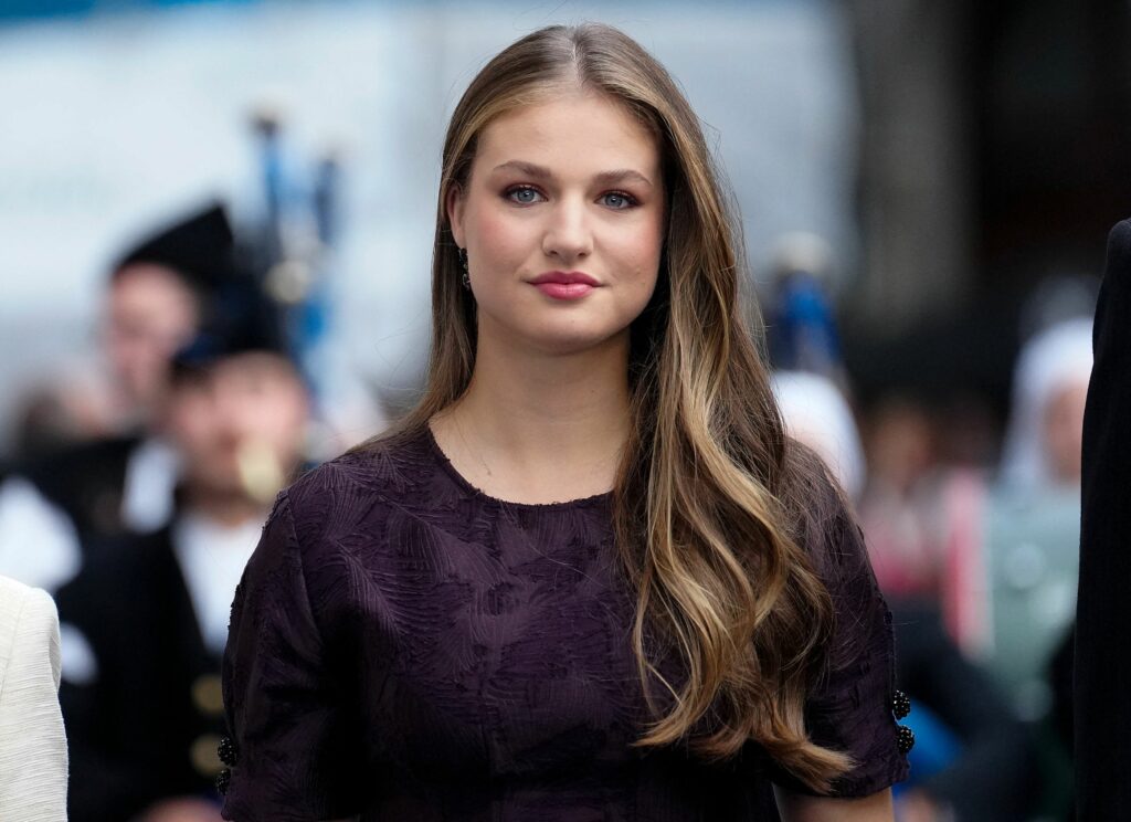 Lovitură pentru monarhia din Spania. Escrocii cer bani pe TikTok folosindu-se de videoclipuri AI care o surprind pe Prințesa Leonor