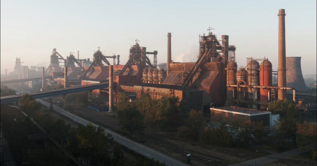 Liberty Galați puts assets worth 690 million euros up for sale. International auction in March