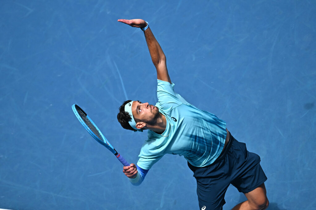 Lorenzo Musetti ajunge în premieră în sferturi la Australian Open și va juca împotriva lui Djokovic