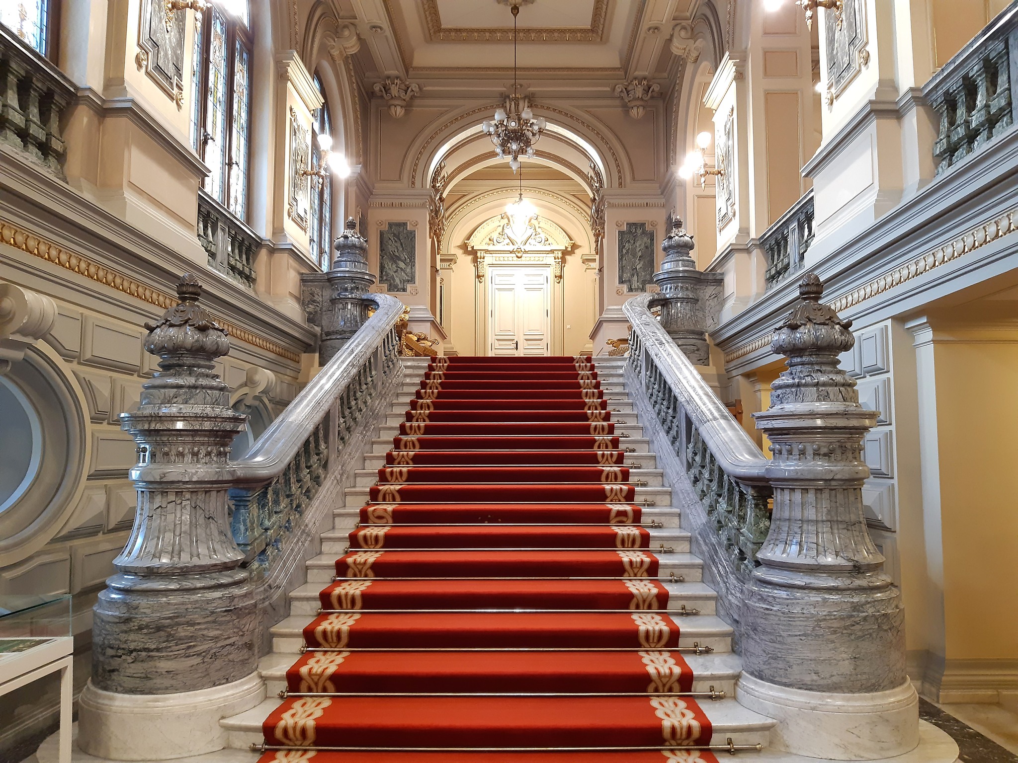 Voucherele culturale pentru elevi suspendate până în 2028