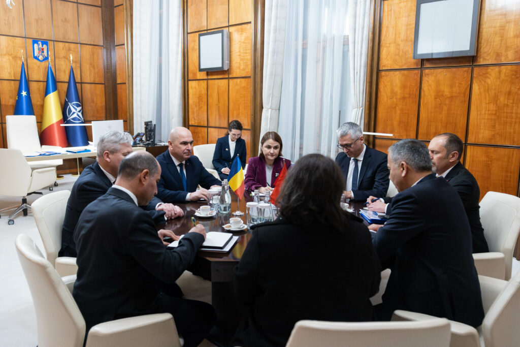 Premierul Ilie Bolojan s-a întâlnit cu ministrul de Interne al Turciei, Ali Yerlikaya, la Palatul Victoria