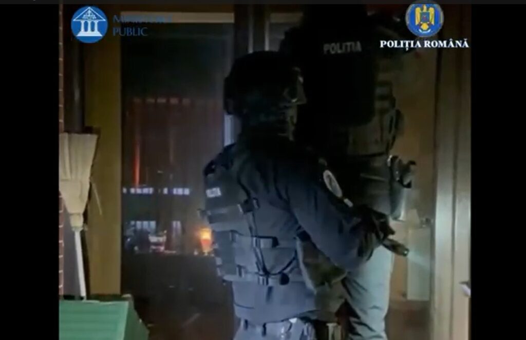 Țeapă imobiliară: 13 apartamente vândute de mai multe ori. Trucul folosit pentru a evita notarul