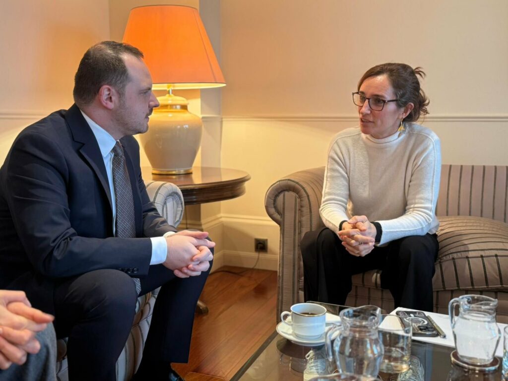 Rogobete, discuții cu omologul spaniol despre reforma sistemului de gărzi