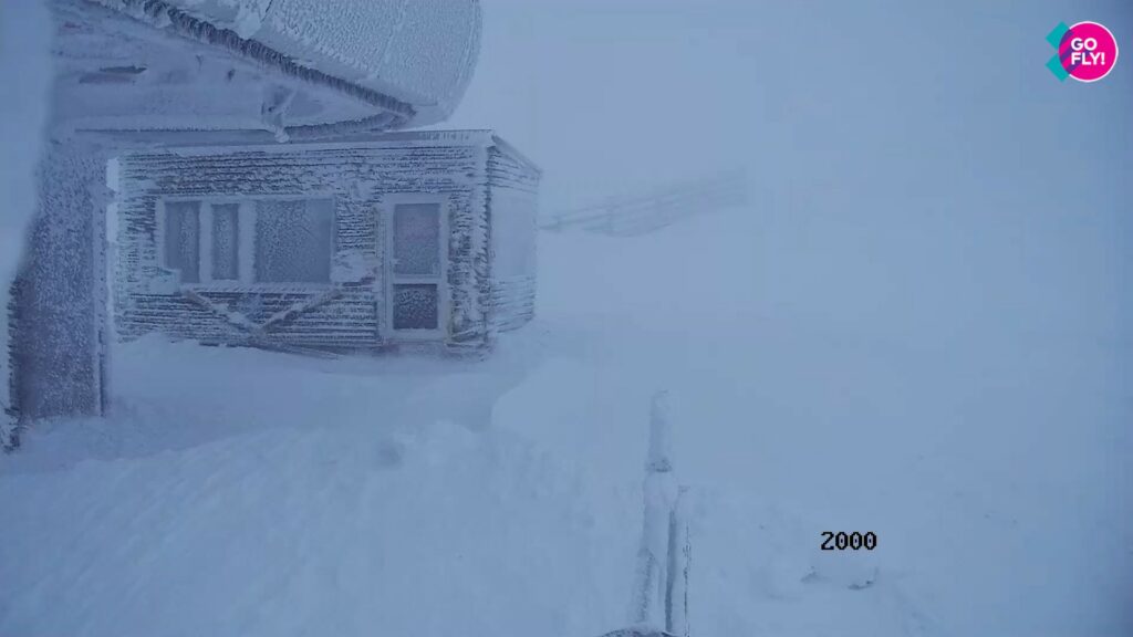 Ploaia și ceața încurcă schiorii în Sinaia și Poiana Brașov