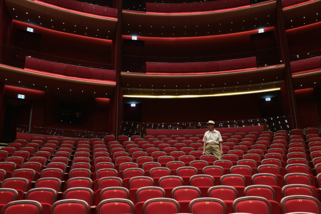 UNITER critică proiectul-pilot al Ministerului Culturii privind normarea timpului de muncă în teatre: „Resimțim șocați un parfum de nostalgie a anilor ’80”