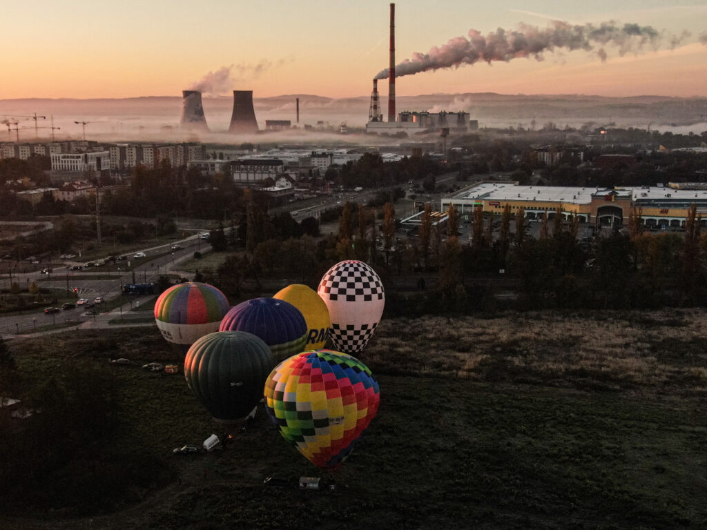 Cum a salvat Cracovia, „capitala smogului” din Polonia, aproape 6.000 de vieți după interzicerea sobelor pe cărbune