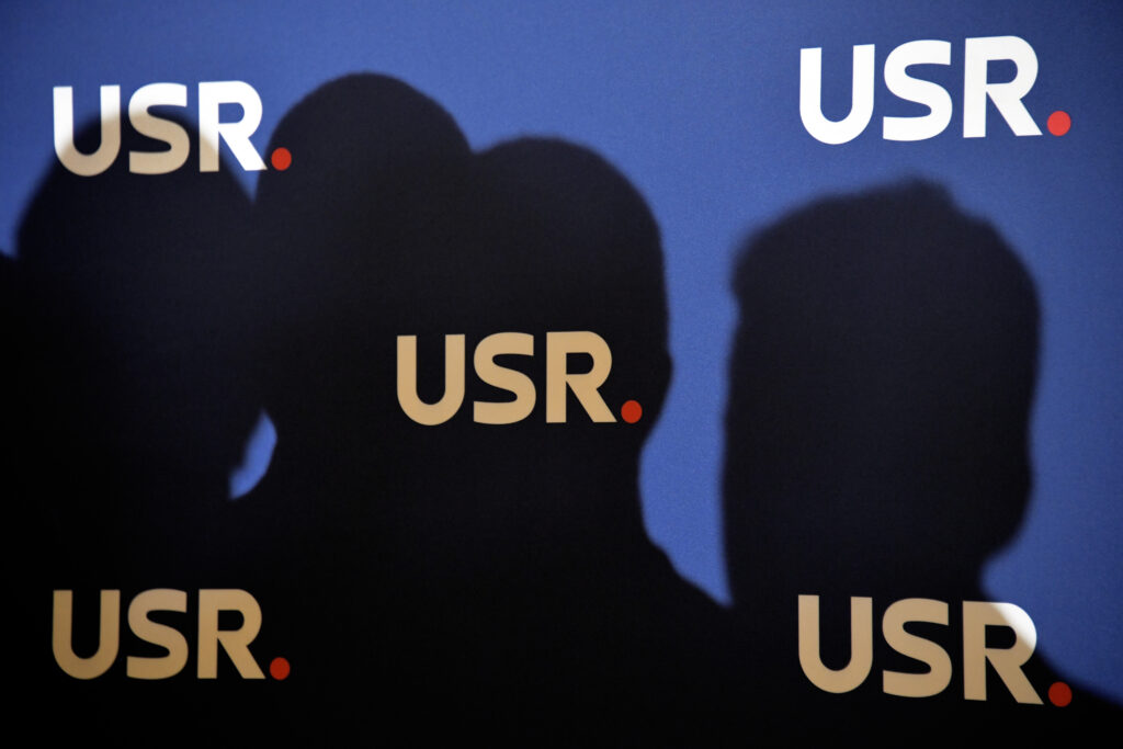 USR propune un termen de 3 zile pentru firmele care depășesc plafonul de TVA