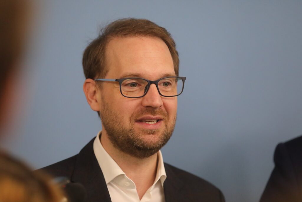 Fritz, despre atacurile lui Grindeanu: Mi se pare o manevră care ar putea să creeze o criză politică