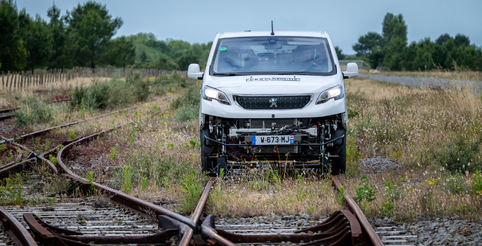 Inginerii francezi au găsit o soluție inedită pentru utilizarea șinelor de tren abandonate