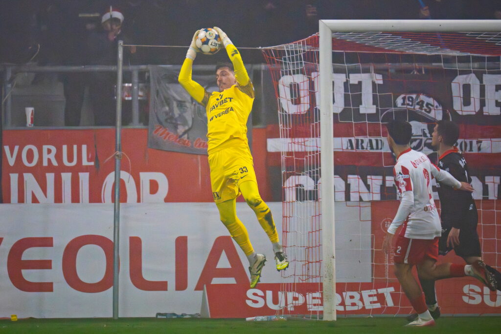 UTA Arad anunță prelungirea contractului cu portarul Andrei Gorcea până în 2028