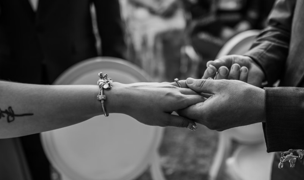 Argintul a devenit atât de scump încât cel mai mare brand de bijuterii din lume trece la platină