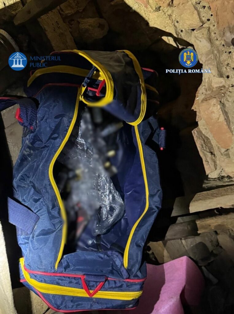 Arme din Turcia, aduse și vândute ilegal în Dâmbovița: Un bărbat a fost reținut