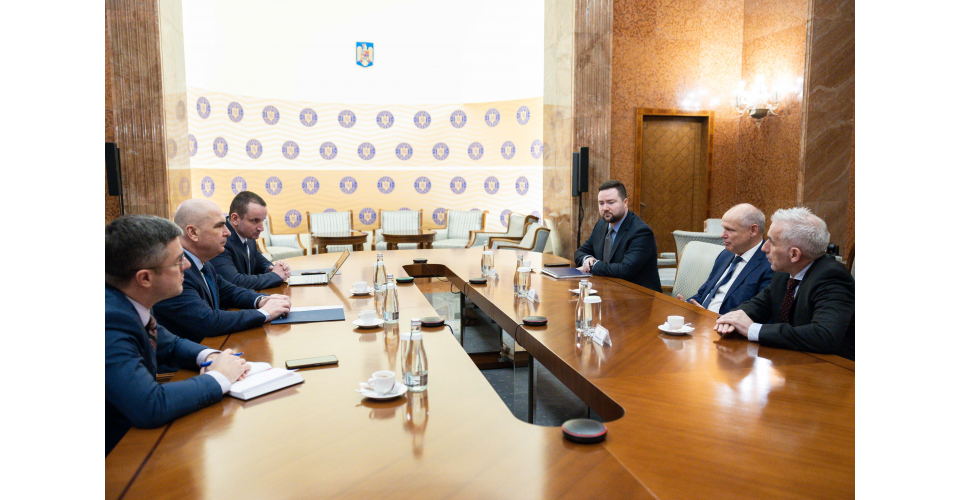 Ilie Bolojan, discuții cu reprezentanții TUI Group, companie care a intrat pe piața din România