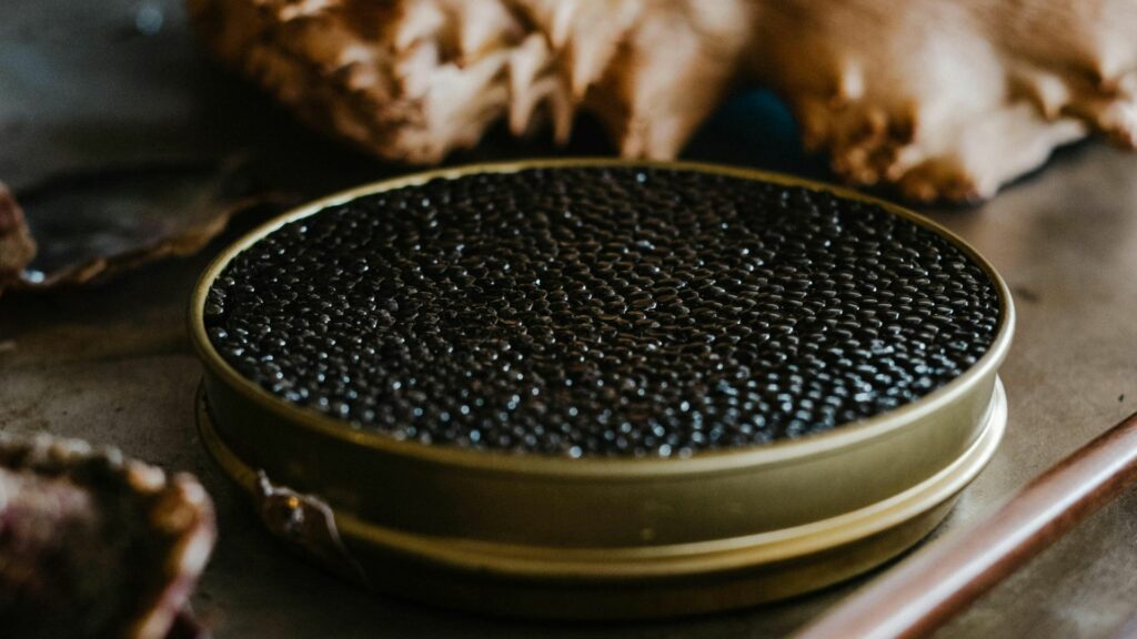 Primul caviar produs ecologic în Europa. Se vinde chiar și cu 8.000 de euro pe kilogram