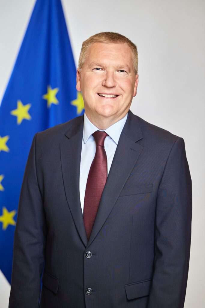 Comisarul european pentru democrație și justiție, în vizită la București