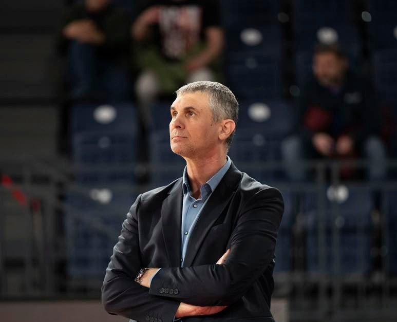 Antrenorul vicecampioanei României la baschet masculin și-a anunțat retragerea la finalul sezonului