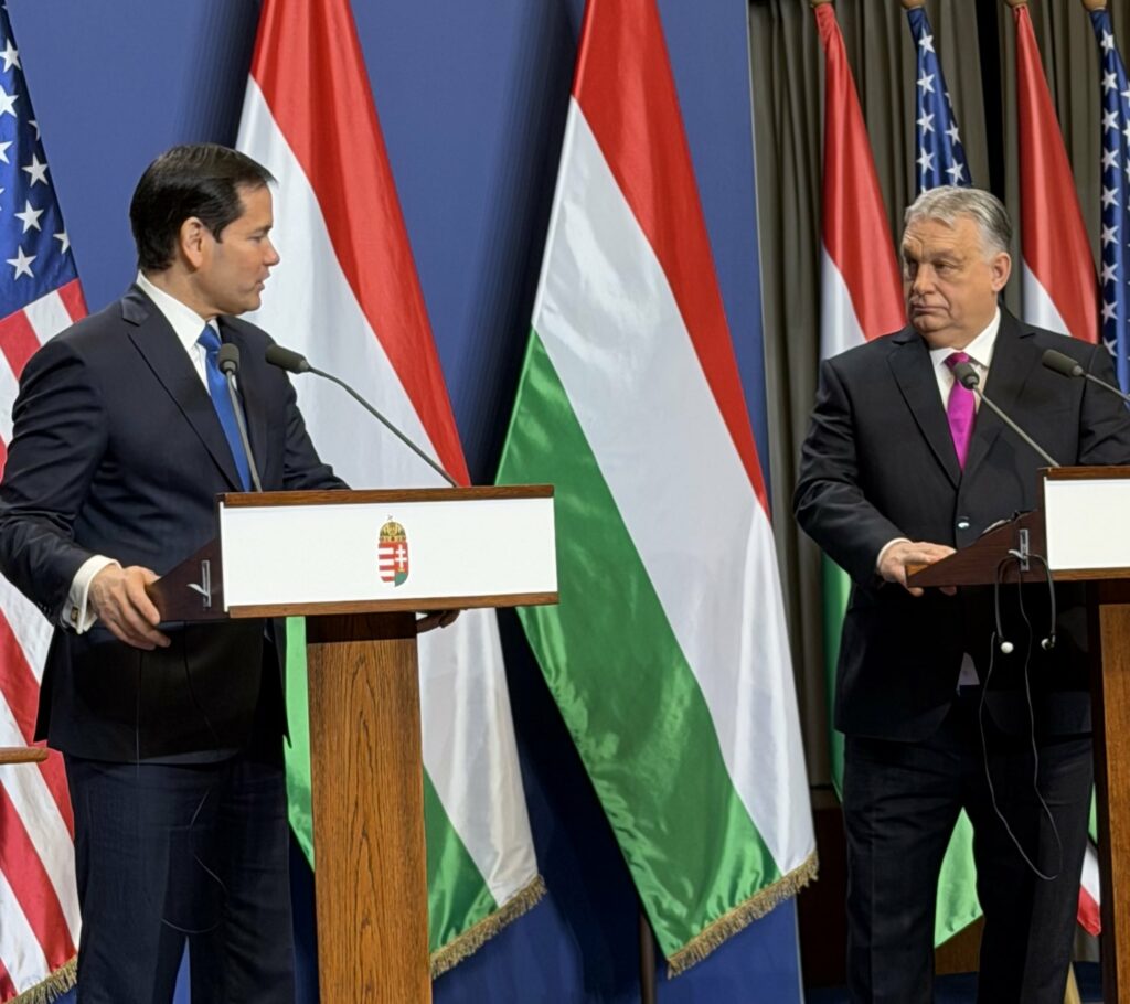„Nu știu care va fi viitorul acestei țări, asta depinde de alegători”. Marco Rubio mulțumește Ungariei pentru că s-a alăturat Consiliului pentru Pace și face anunțuri la Budapesta, într-un moment cheie pentru Viktor Orbán