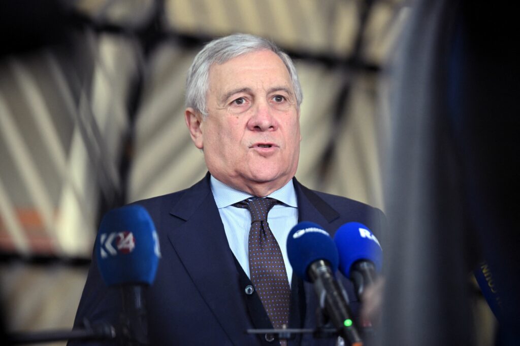 Ministrul de Externe va informa marți Parlamentul despre participarea Italiei la Consiliul pentru Pace