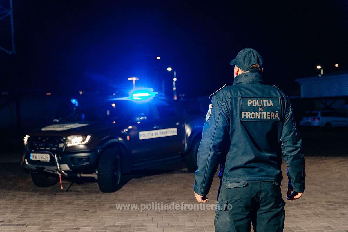 Camion cu peste 32.000 de parfumuri contrafăcute la Calafat