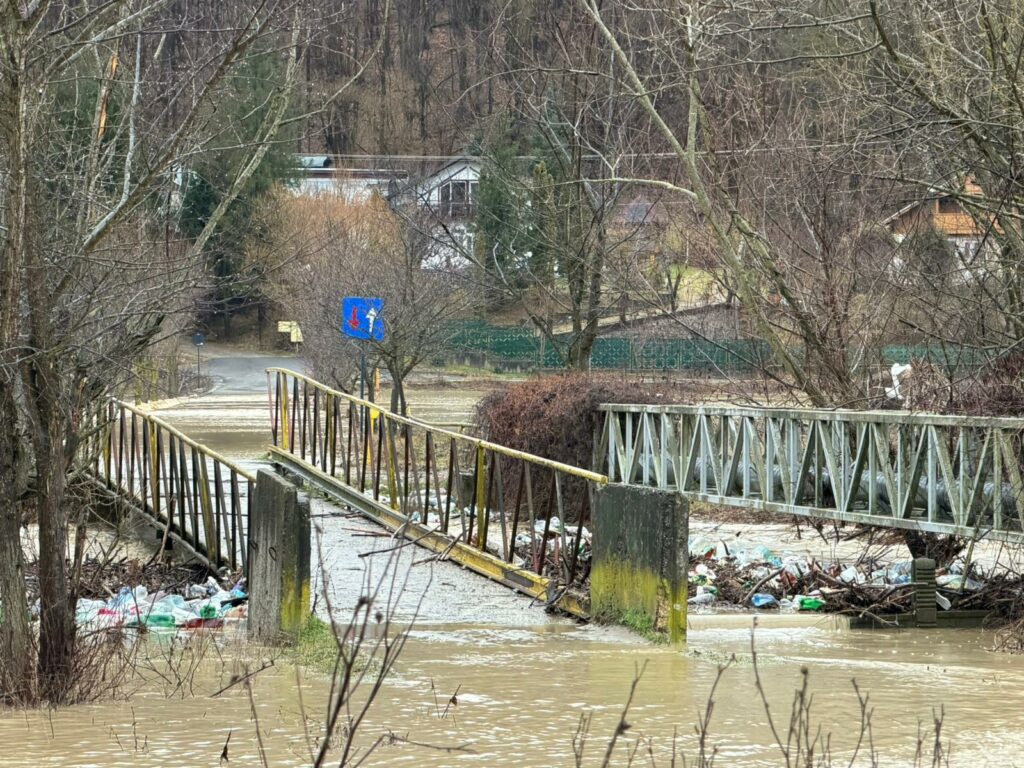 Avertizare hidrologică: sunt așteptate depăşiri ale cotelor de apărare pe mai multe râuri